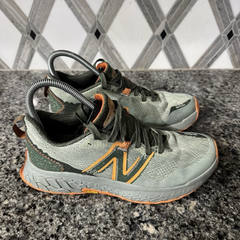 New Balance Fresh Foam Hierro Shoes Womens Size 8 Green Running Trail Vibram
